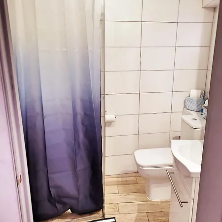 Apartment Cn *